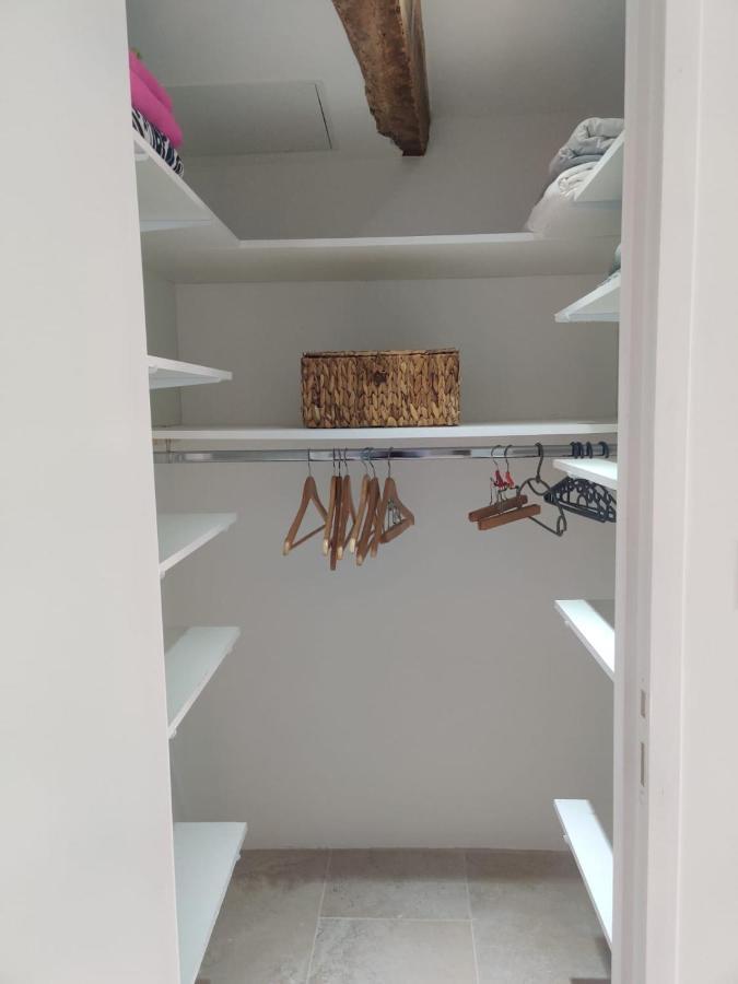 Logement Neuf Centre Du Village Aux Pieds Du Chateau Grimaud Exterior foto